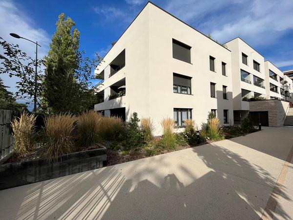 A LOUER T4 DE 95.75 M² AVEC TERRASSE - 19 RUE ANDRE LASSAGNE CALUIRE-ET-CUIRE, Caluire et cuire 69300