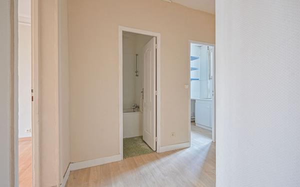 Appartement à vendre    3 pièces • 49 m2 Levallois-Perret