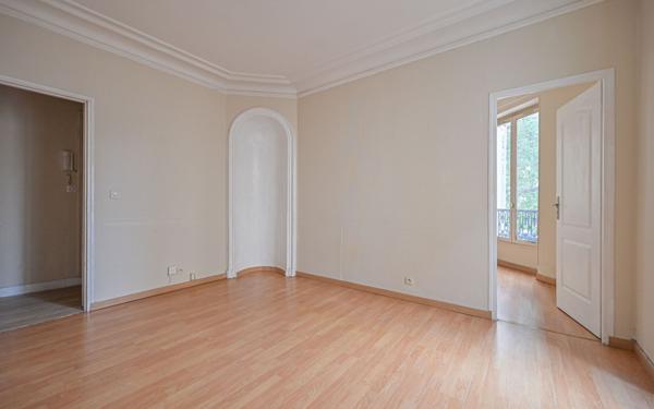 Appartement à vendre    3 pièces • 49 m2 Levallois-Perret