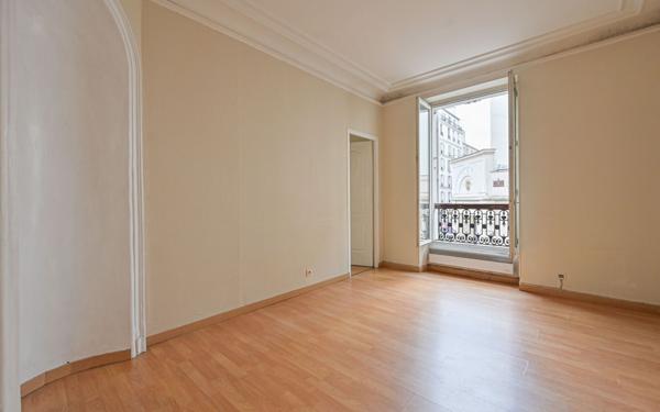 Appartement à vendre    3 pièces • 49 m2 Levallois-Perret