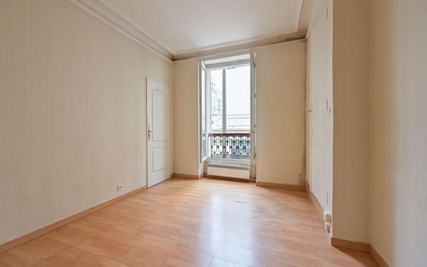 Appartement à vendre    3 pièces • 49 m2 Levallois-Perret