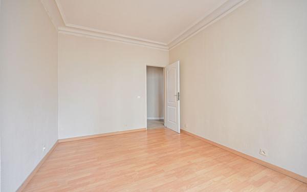 Appartement à vendre    3 pièces • 49 m2 Levallois-Perret