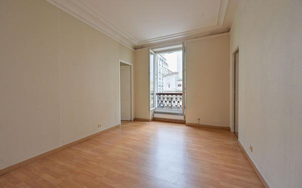 Appartement à vendre    3 pièces • 49 m2 Levallois-Perret