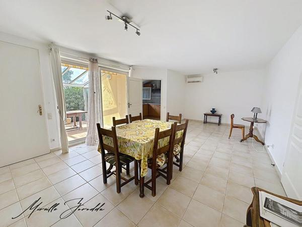 JONQUIERES SAINT VINCENT villa 3 pièces 78 m²  et terrasse, cellier et parking