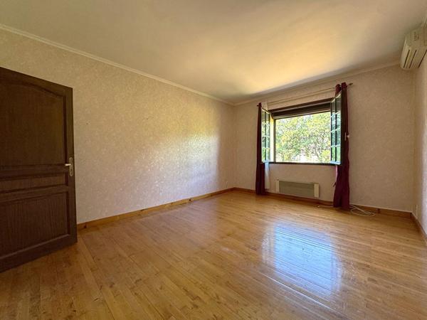 Maison 8 pièces 194 m2