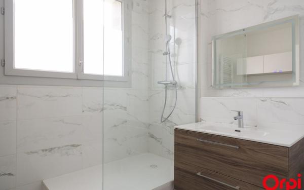 Appartement à louer    2 pièces •  Lyon 3