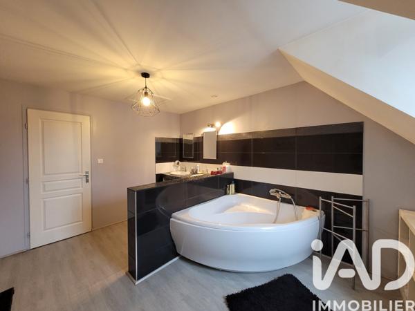 Maison à vendre 6 pièces 265 m² Verberie