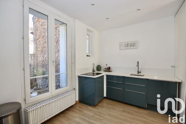 Maison traditionnelle 10 pièces de 256 m² à Meudon (92190)