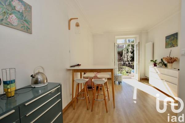 Maison traditionnelle 10 pièces de 256 m² à Meudon (92190)