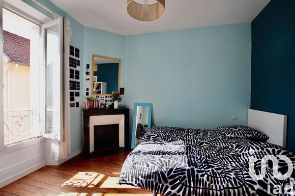 Maison traditionnelle 10 pièces de 256 m² à Meudon (92190)