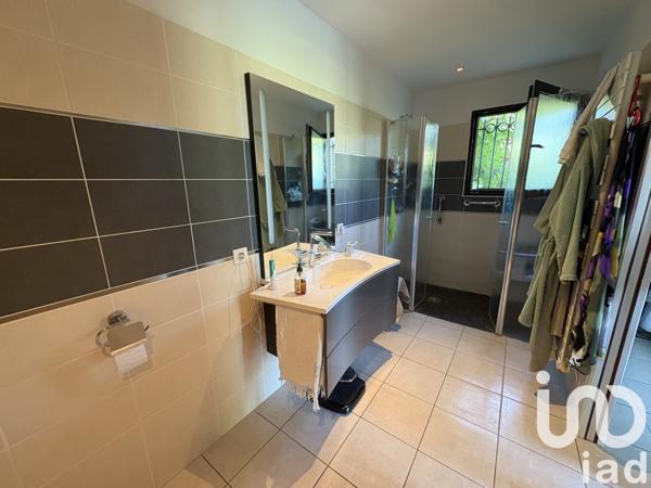 Maison à vendre 5 pièces 150 m² Chassiers