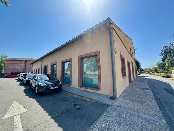 Local commercial 4 pièces 77.3 m2