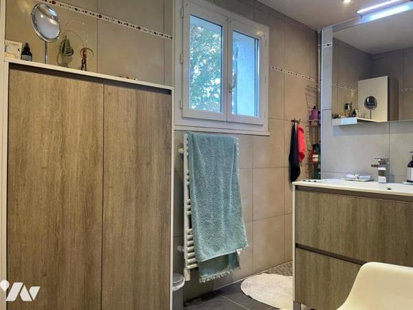 Villa avec piscine et pool house en campgane