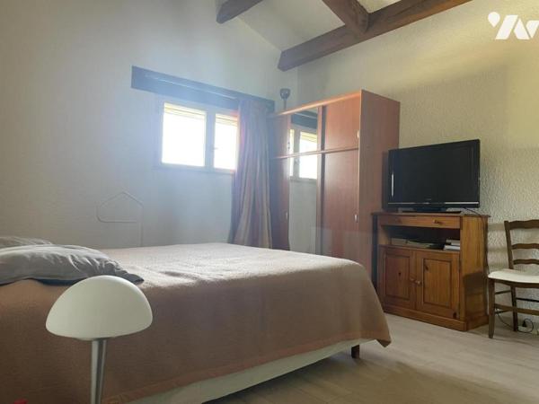 Villa avec piscine et pool house en campgane