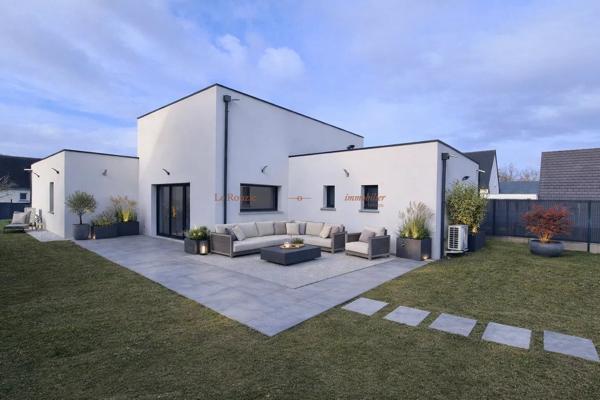 MAISON PLAIN PIED 125 M² 4 CHAMBRES 20 MN DE VANNES A LOCMINE
