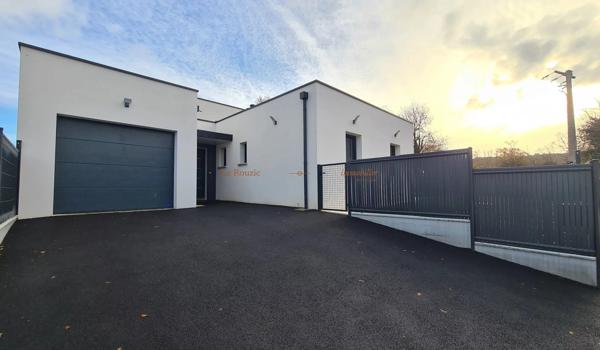 MAISON PLAIN PIED 125 M² 4 CHAMBRES 20 MN DE VANNES A LOCMINE