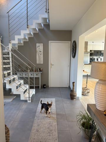 Pacy-sur-Eure (27120) Superbe maison contemporaine avec piscine chauffée et vue dégagée