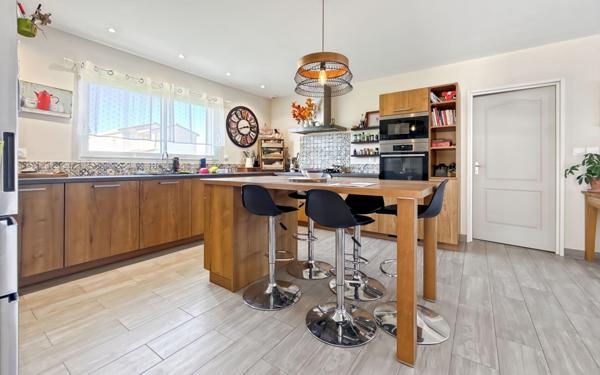 Maison à vendre    5 pièces • 144 m2 Marsac-sur-l'Isle