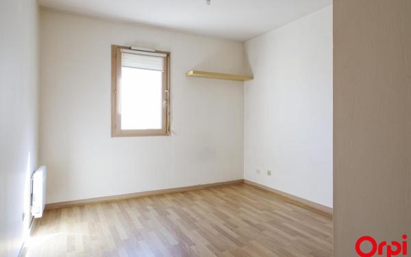 Appartement à louer    3 pièces • 82 m2 Lyon 3