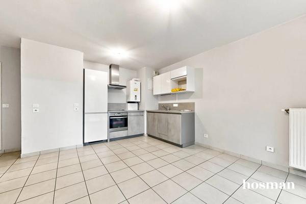 Appartement 2 pièces climatisé de 39,26 m² avec jardin privatif et garage - Vénissieux centre - Proche transports et des commerces