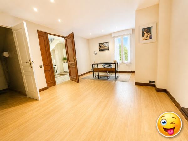Maison
         4 pièces
        - 94 m²