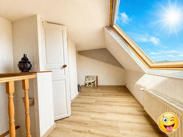 Maison
         4 pièces
        - 94 m²