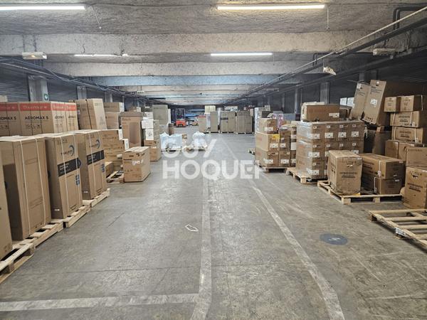 A louer - Local d'activité avec bureaux à Vaulx-en-Velin, rue Francine Fromont