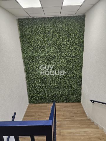 A louer - Local d'activité avec bureaux à Vaulx-en-Velin, rue Francine Fromont