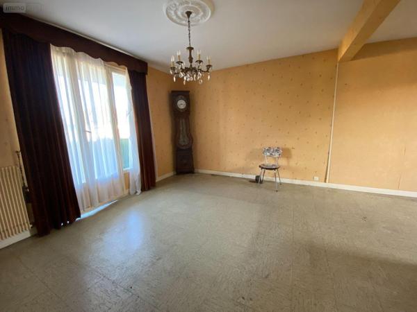 Maison à vendre à Buzançais dans l'Indre (36500), ref : 1051813