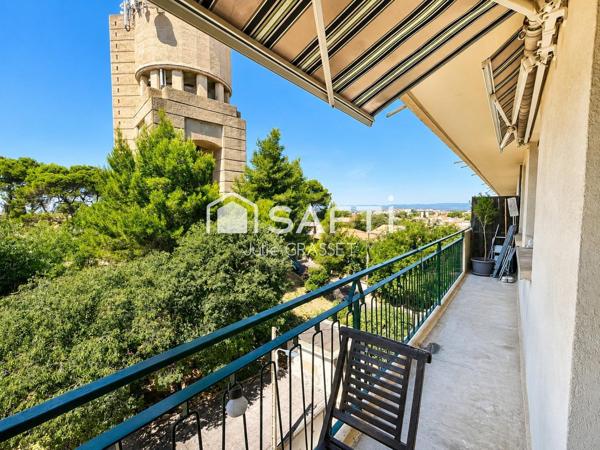 Appartement traversant avec balcon avec vue dégagée