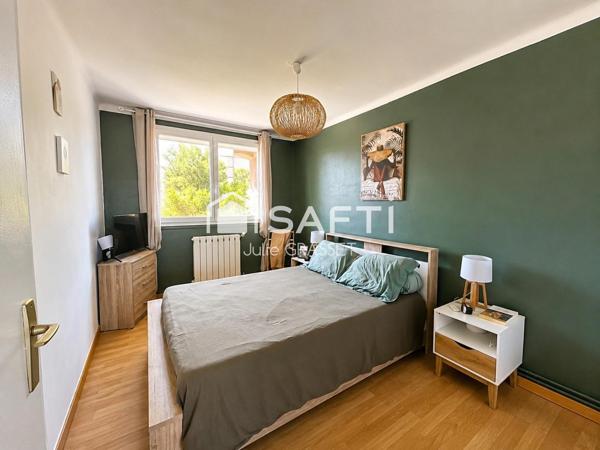 Appartement traversant avec balcon avec vue dégagée