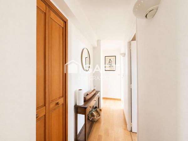 Appartement traversant avec balcon avec vue dégagée