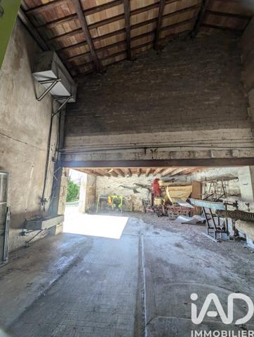 Immeuble à vendre 309,94 m² Redessan