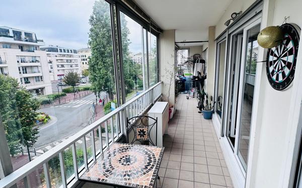 Appartement à vendre    4 pièces • 97,35 m2 Saint-Gratien