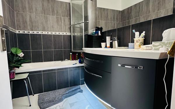 Appartement à vendre    4 pièces • 97,35 m2 Saint-Gratien