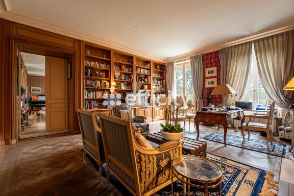 Maison
         12 pièces
        - 481 m² Bien prestige 5 000 000 € *