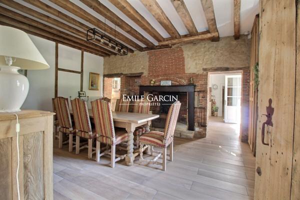 A vendre - ancien  moulin  sur 8 hectares dans le Perche Sarthois