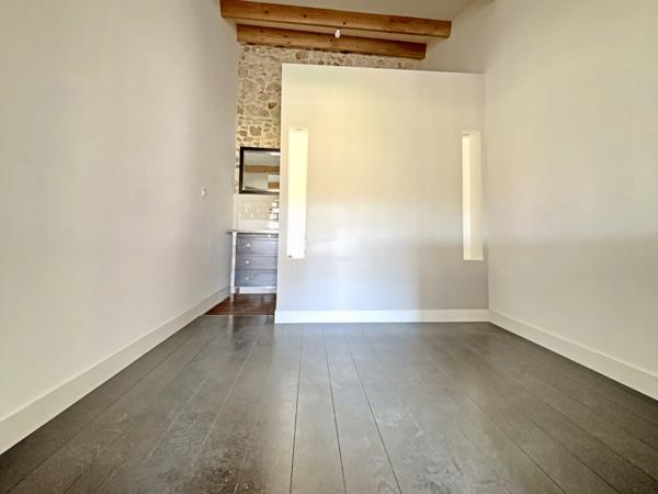 Maison
         3 pièces
        - 78 m² 232 000 € *
