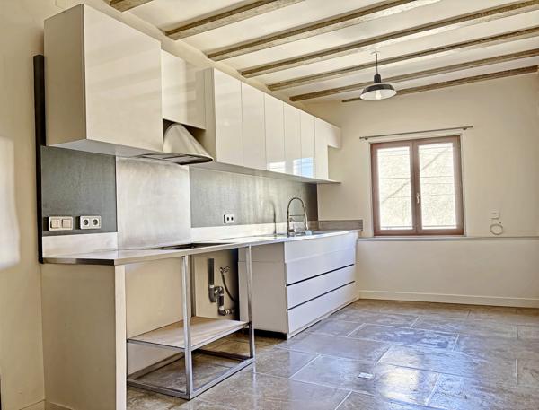 Maison
         3 pièces
        - 78 m² 232 000 € *
