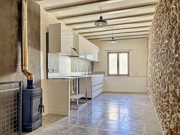 Maison
         3 pièces
        - 78 m² 232 000 € *