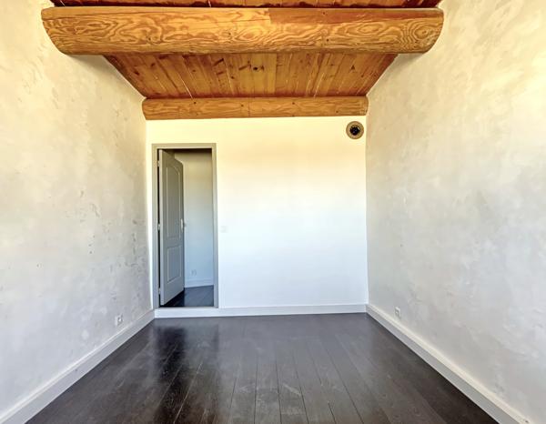 Maison
         3 pièces
        - 78 m² 232 000 € *