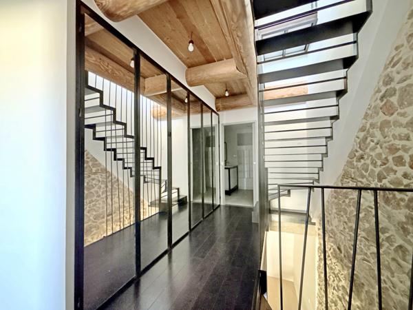 Maison
         3 pièces
        - 78 m² 232 000 € *