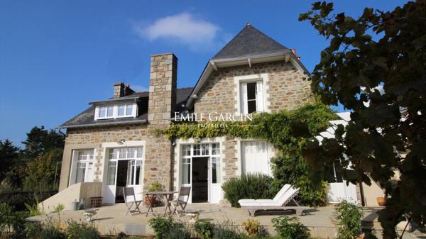 A vendre - SAINT BRIAC- Propriété de caractère  -