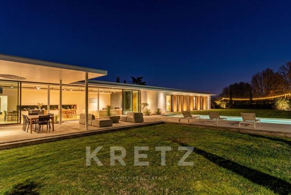 Villa d'exception 250m2, 8p, piscine, dans un havre de paix à Pibrac, (15 minutes de Toulouse).