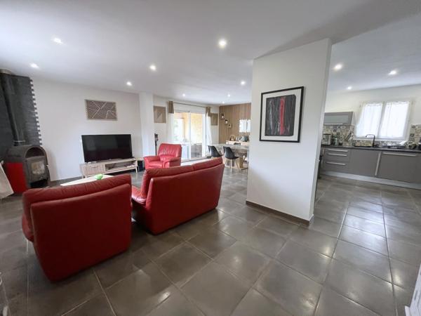 Maison St Privat des vieux, 3 chambres, garage, piscine