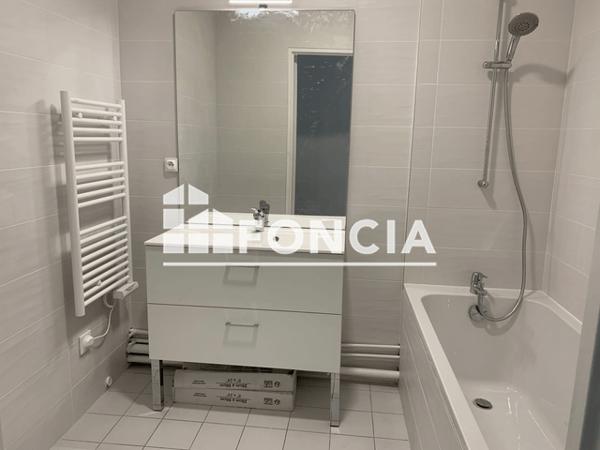 Location Appartement 3 pièces 71.9 m² - BATIMENT A3 Chartres 28000
