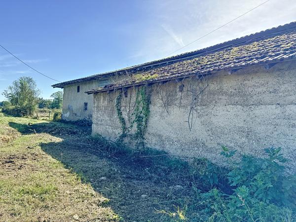 Bouligneux (01330) Grange à réhabiliter de 248m² sur 1487m² terrain dans un Cadre Naturel Exceptionnel.