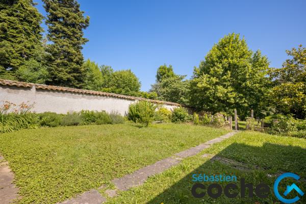 Saint-Bonnet-de-Mure (69720) Exclusivité Saint Bonnet le Haut - Maison + terrain 990m²