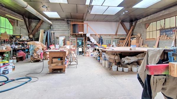 Atelier Commercial