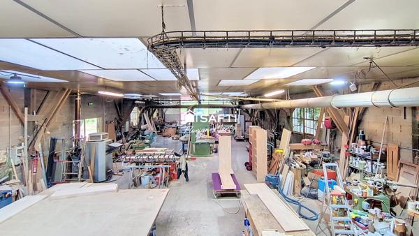 Atelier Commercial
